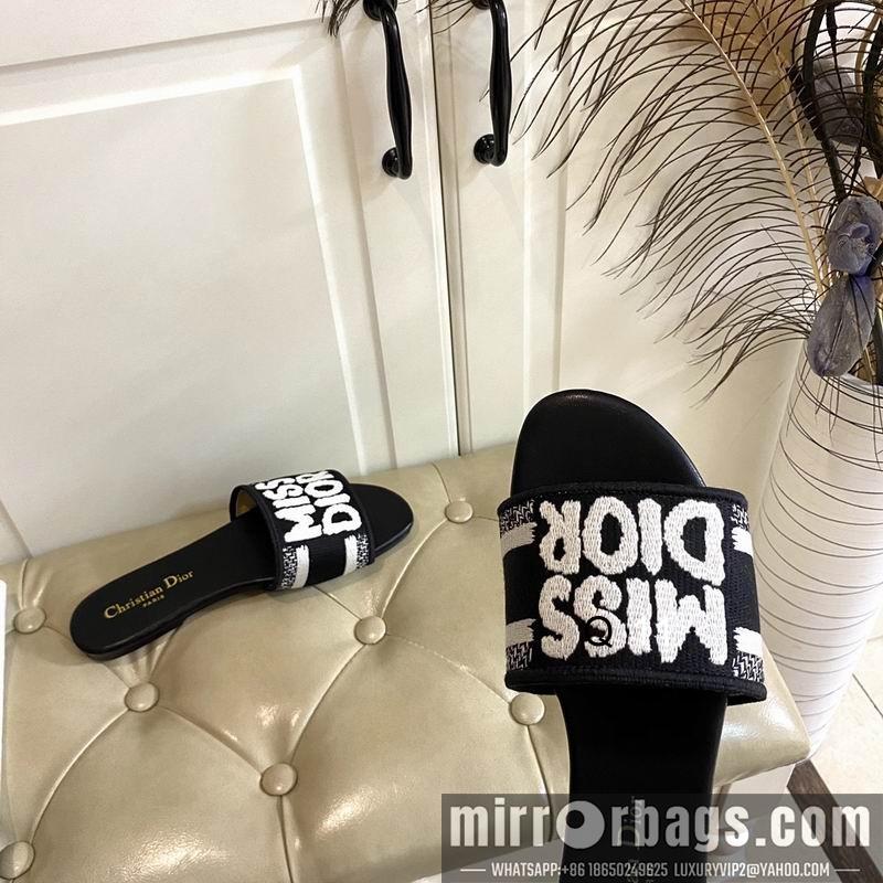 Dior Shoes sz35-40 Y0801