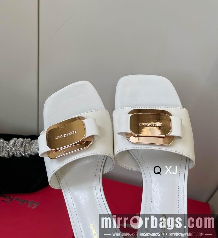Ferragamo Shoes Ferragamo sz35-40 XJ0401