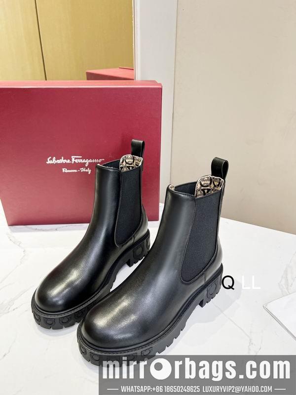 Ferragamo Shoes Ferragamo colour sz35-40 LL0802