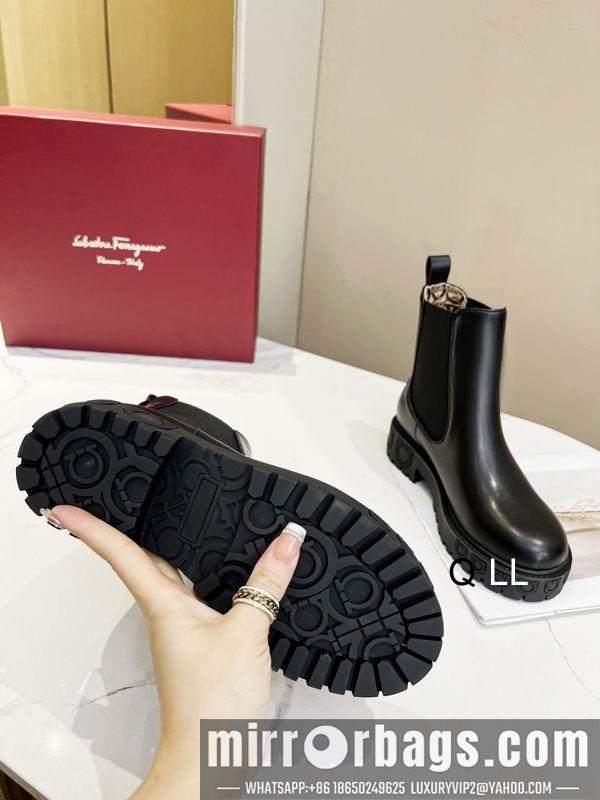 Ferragamo Shoes Ferragamo colour sz35-40 LL0802