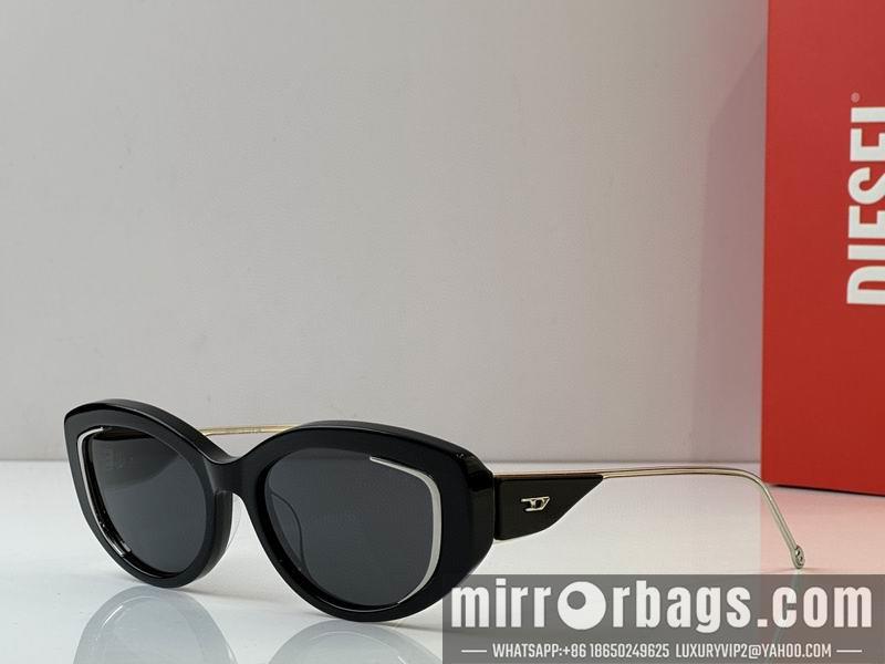 Diecet Glasses 03smh04