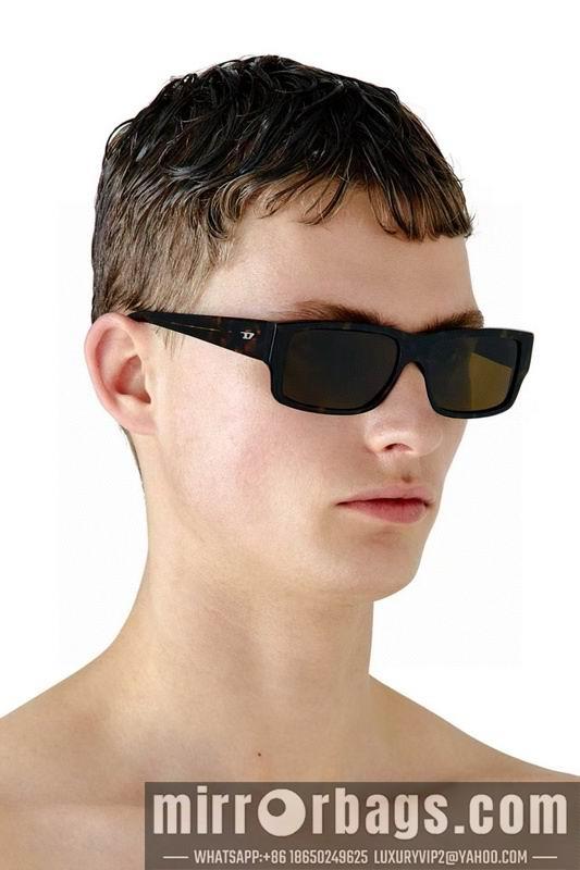 Diecet Glasses 03smh07