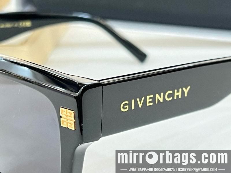 Givenchy Glasses smx10
