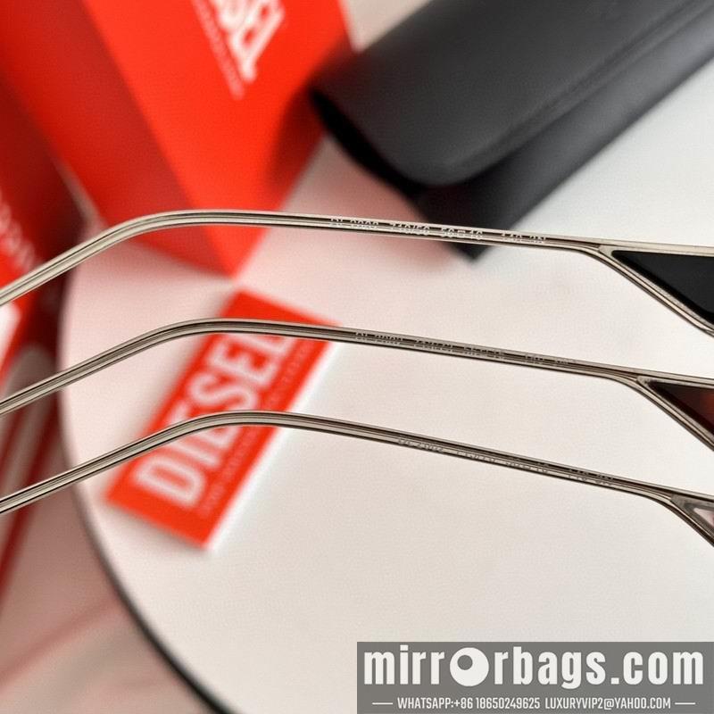 Diecet Glasses 03smh08