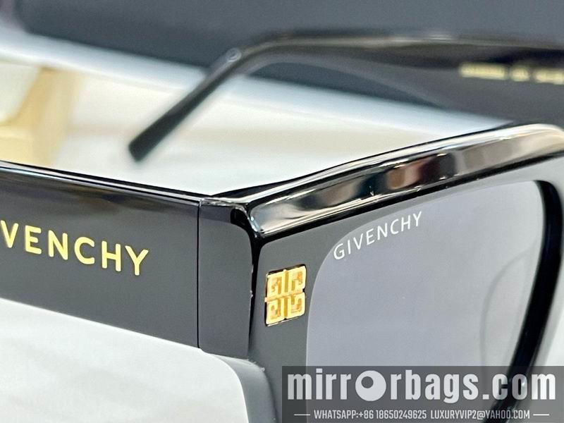 Givenchy Glasses smx10
