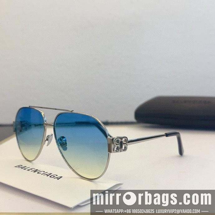 Givenchy Glasses smx26