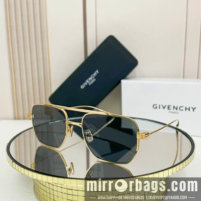 Givenchy Glasses smx11