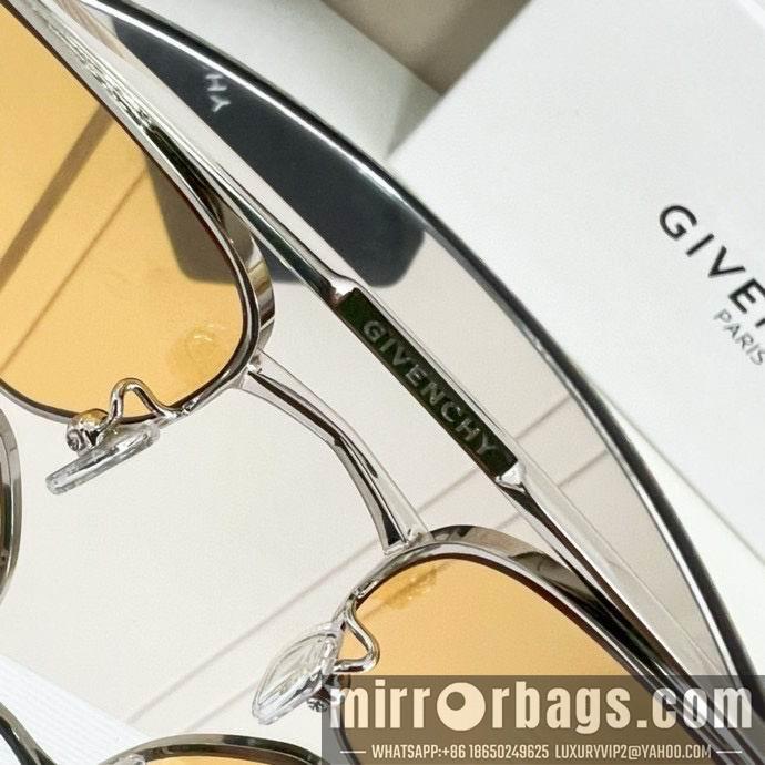 Givenchy Glasses smx11