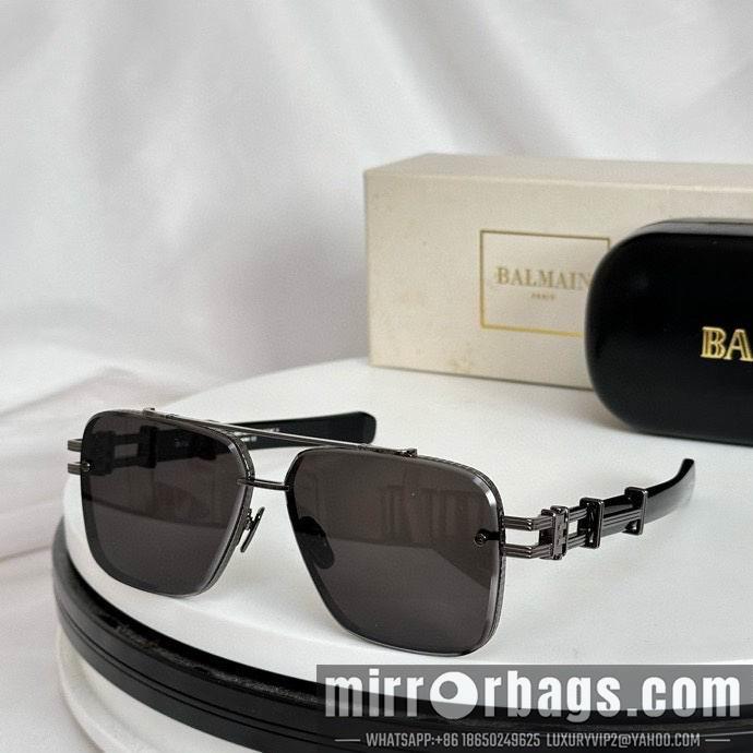 Balmain Glasses smx40