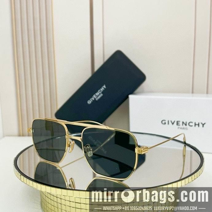 Givenchy Glasses smx11