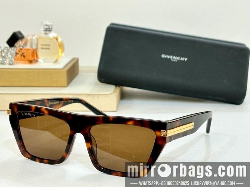 Givenchy Glasses smx14