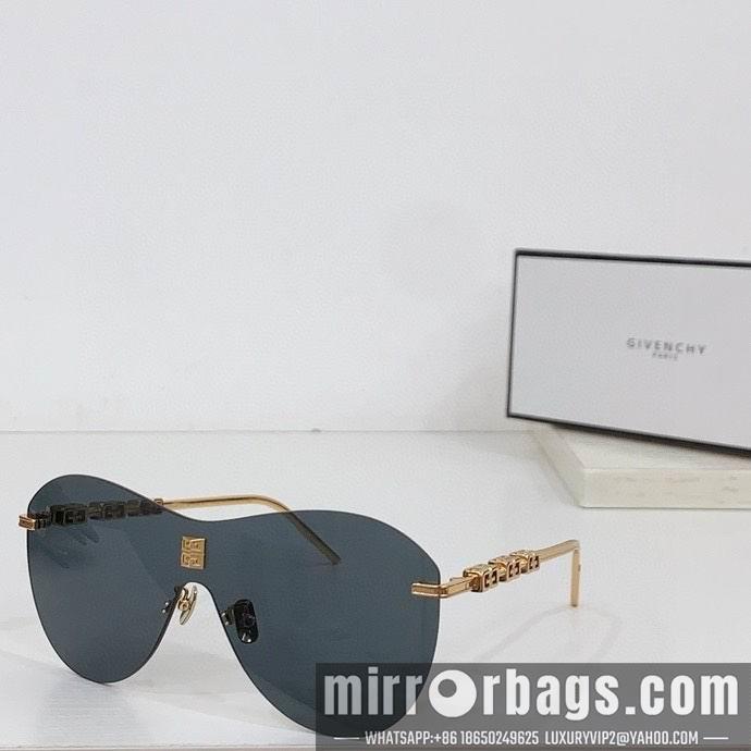 Givenchy Glasses smx22
