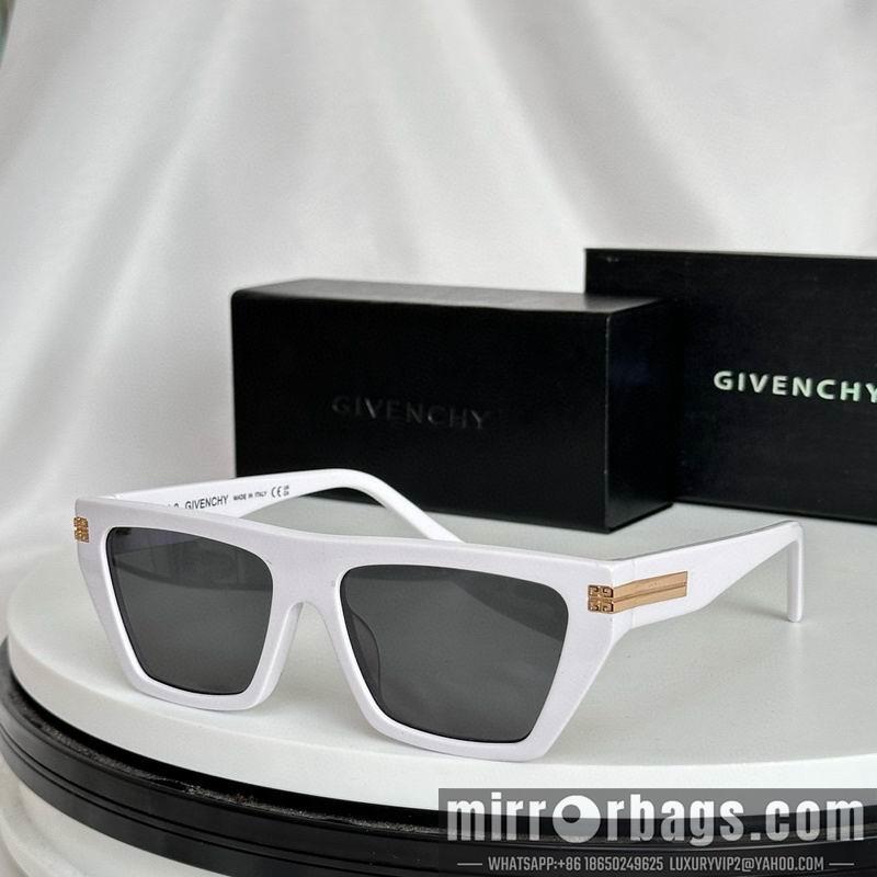 Givenchy Glasses smx16