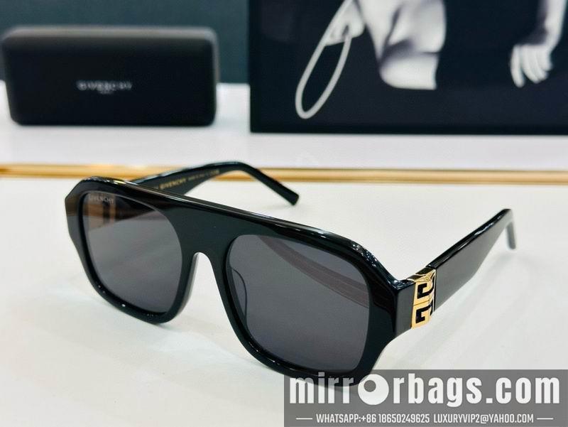 Givenchy Glasses smx15