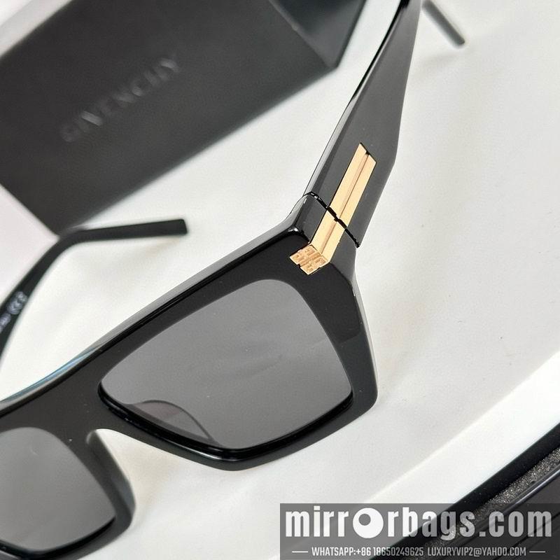 Givenchy Glasses smx16