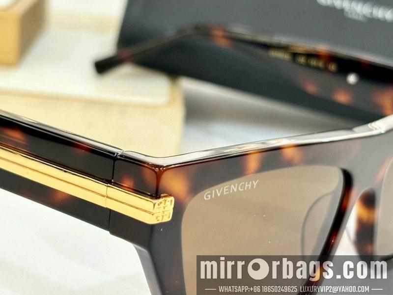 Givenchy Glasses smx14