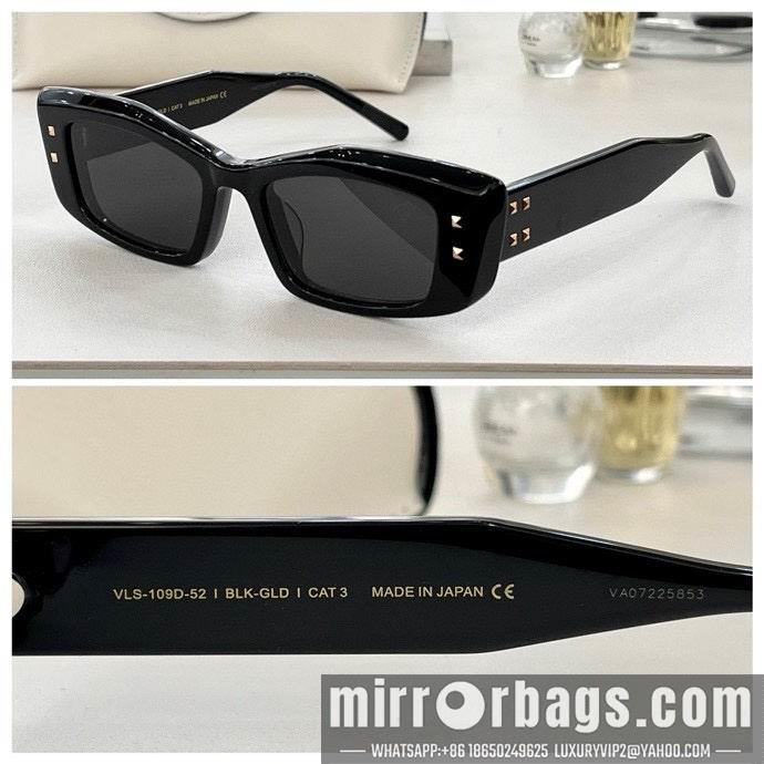 Valentino Glasses 010301