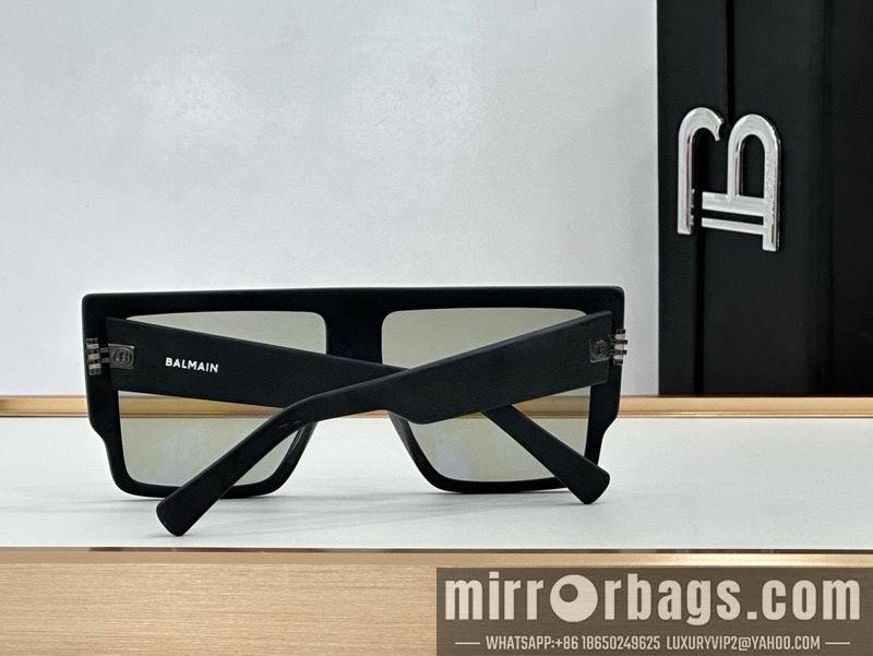 Balmain Glasses smx43