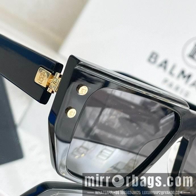 Balmain Glasses smx42