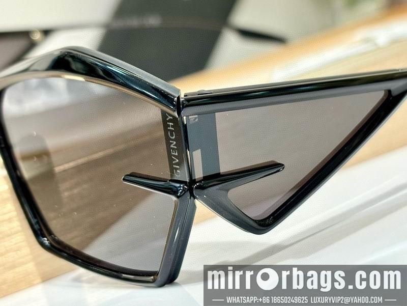 Givenchy Glasses smx13