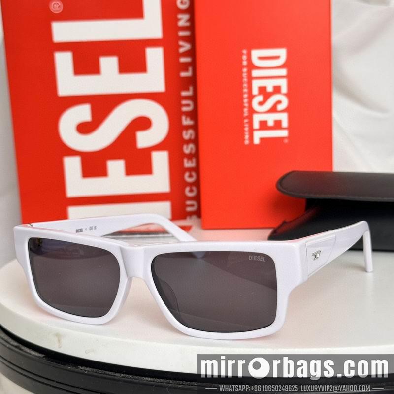 Diecet Glasses 03smh07