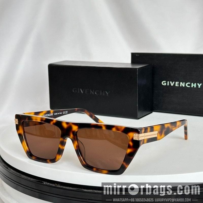 Givenchy Glasses smx16