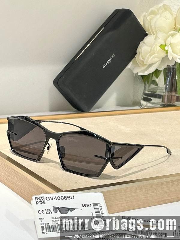 Givenchy Glasses smx13