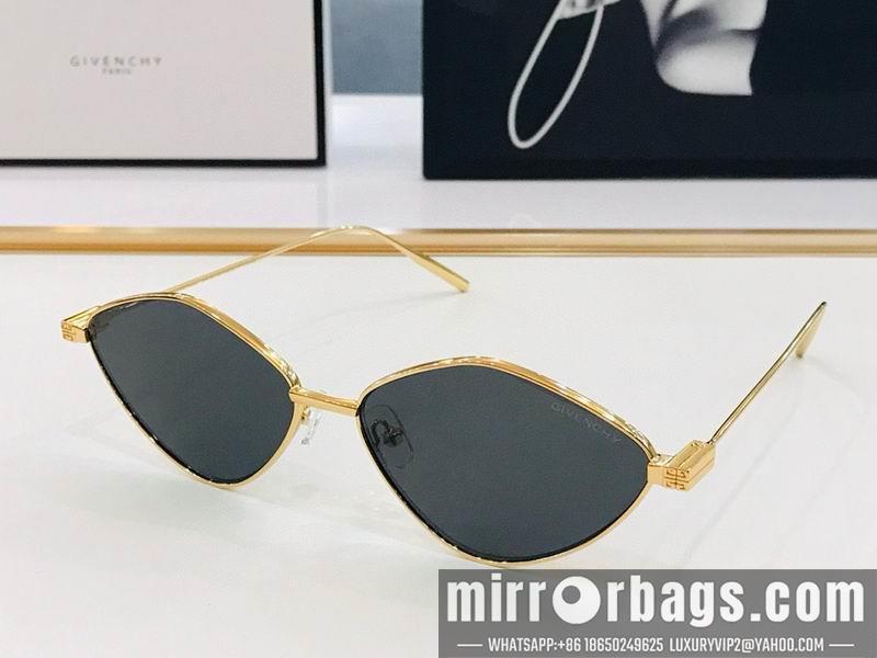 Givenchy Glasses smx09