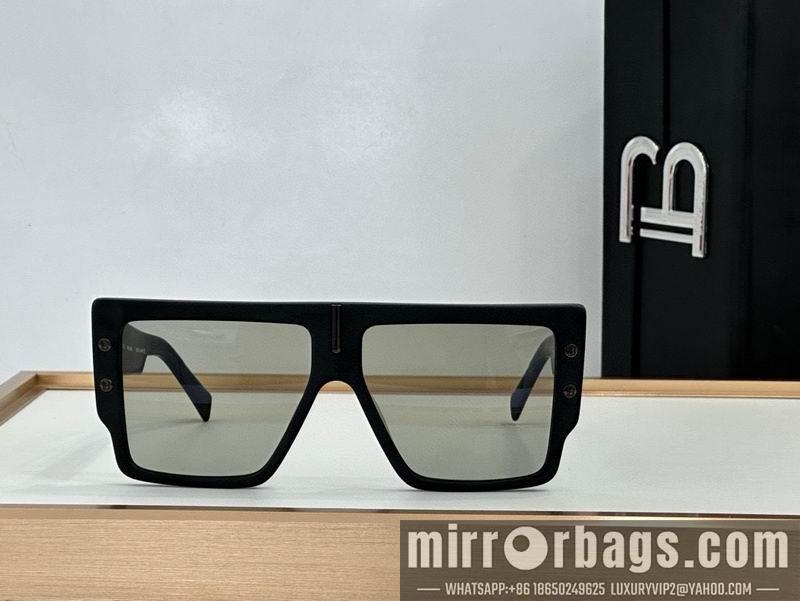 Balmain Glasses smx43