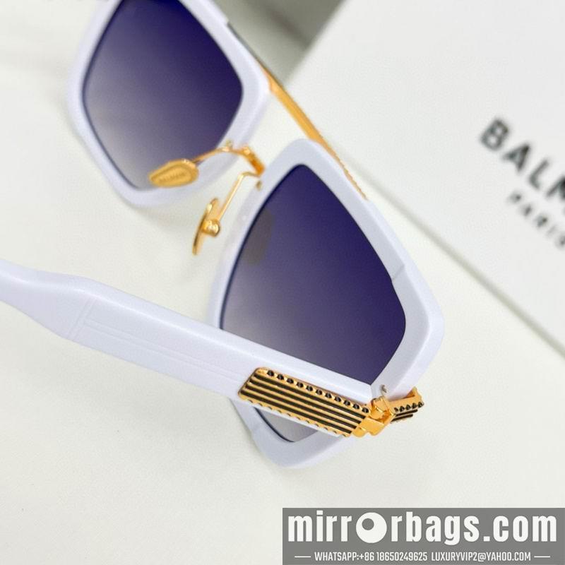 Balmain Glasses smx52