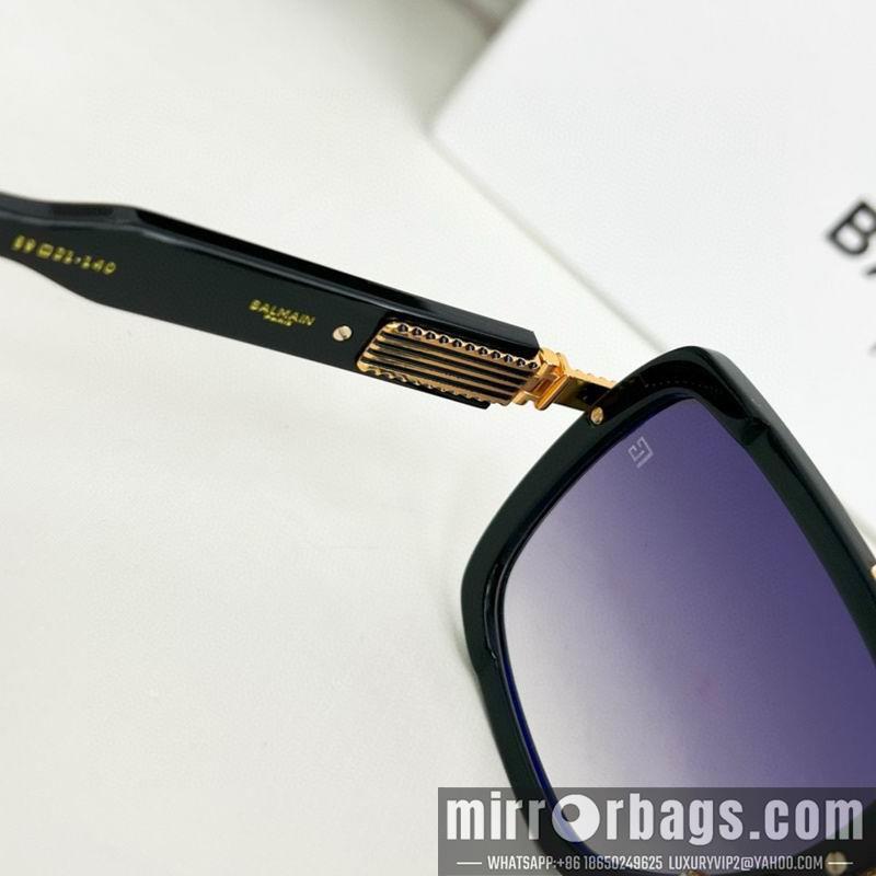 Balmain Glasses smx52