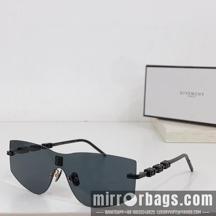 Givenchy Glasses smx20