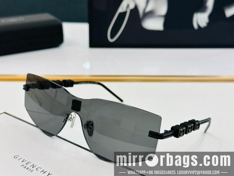 Givenchy Glasses smx12
