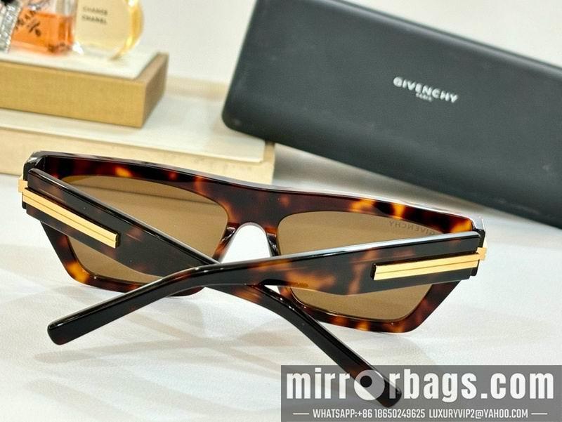 Givenchy Glasses smx14