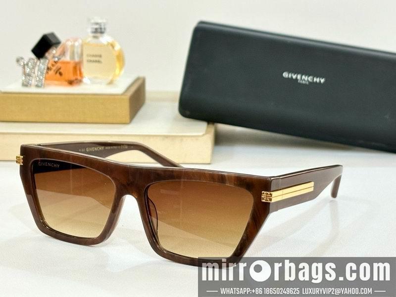 Givenchy Glasses smx14