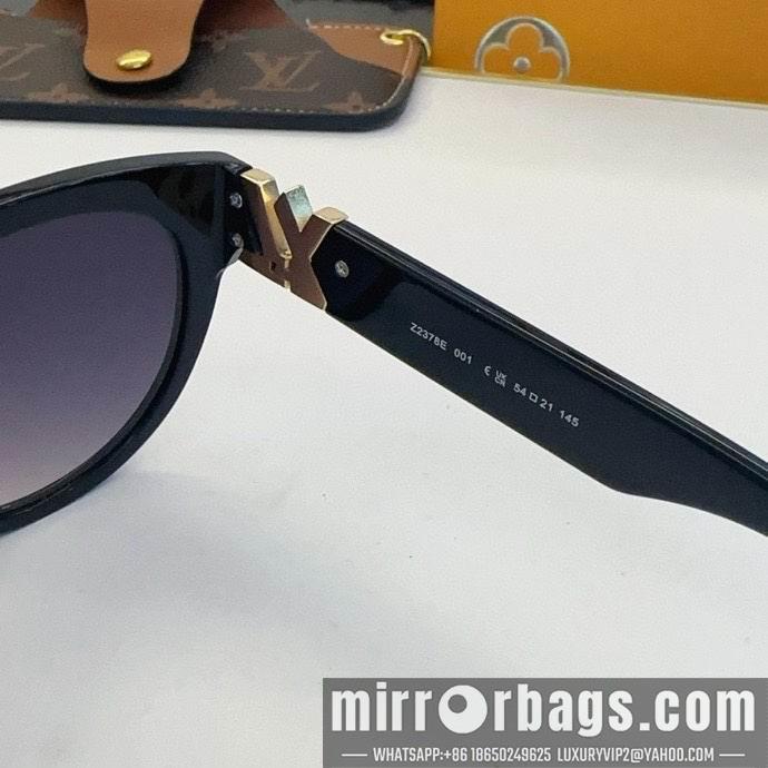 LV Glasses smx147