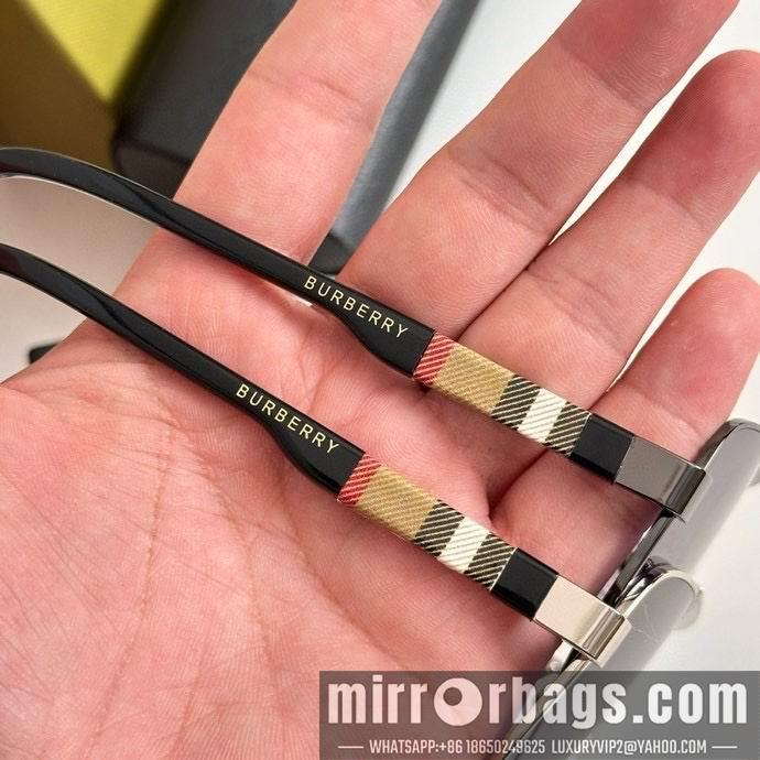 Burberry Glasses smx83