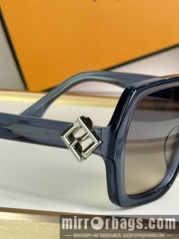 Fendi Glasses smh86