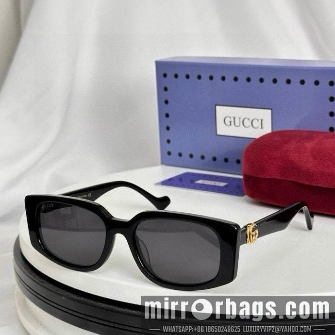 Gucci Glasses smx212
