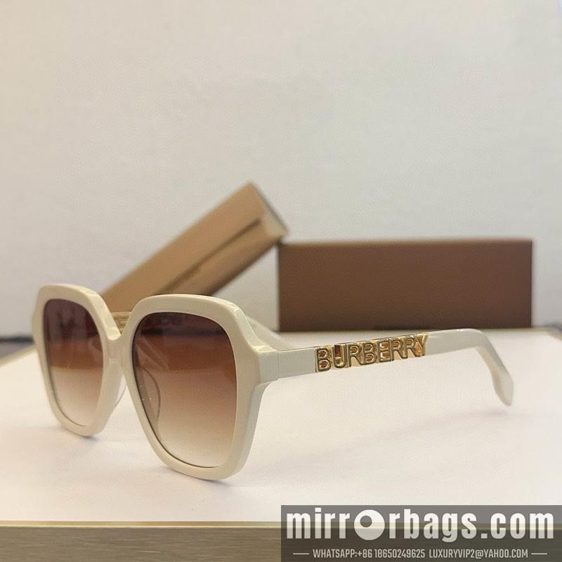 Burberry Glasses smx70