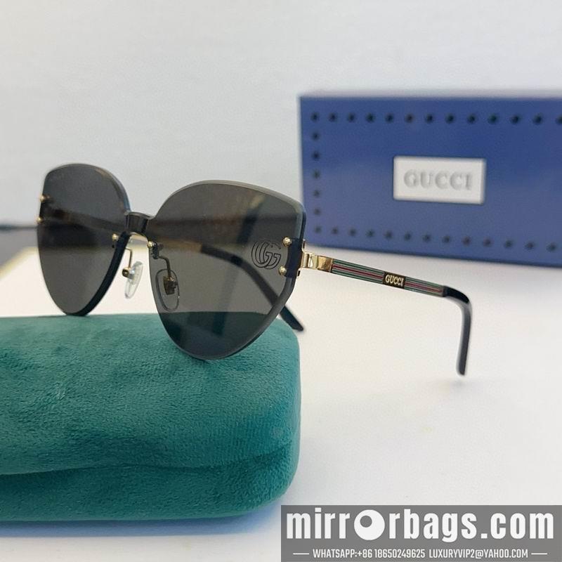 Gucci Glasses smx132