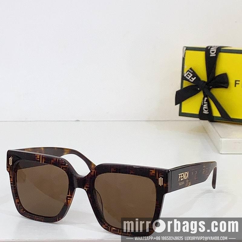 Fendi Glasses smh35
