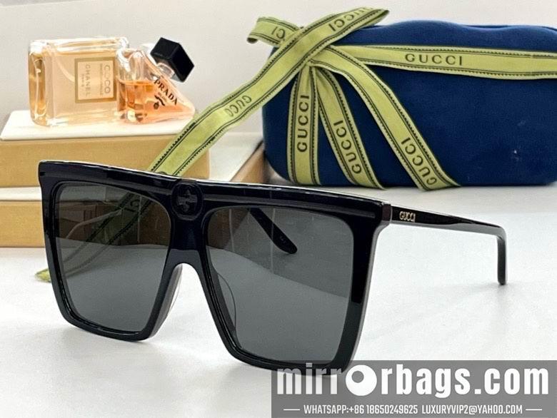 Gucci Glasses smx214