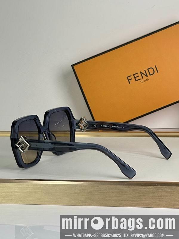 Fendi Glasses smh86