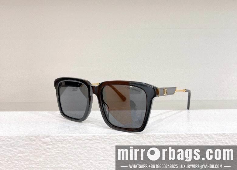 DG Glasses 010213
