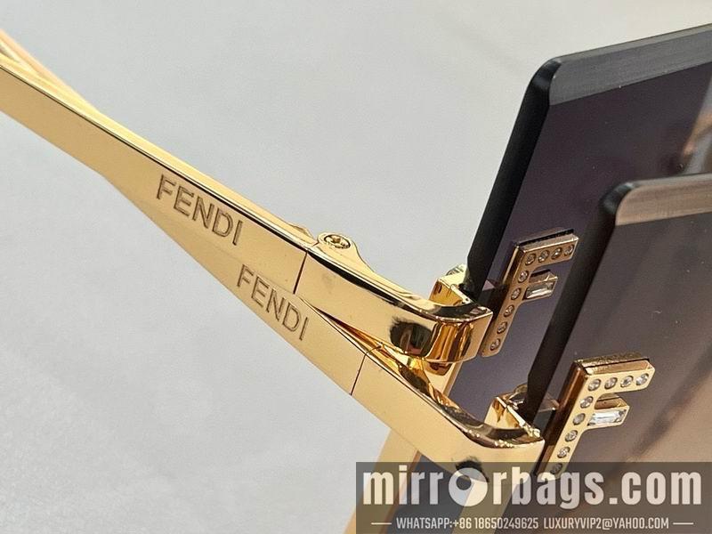 Fendi Glasses smx106