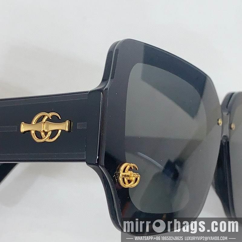 Gucci Glasses smr57