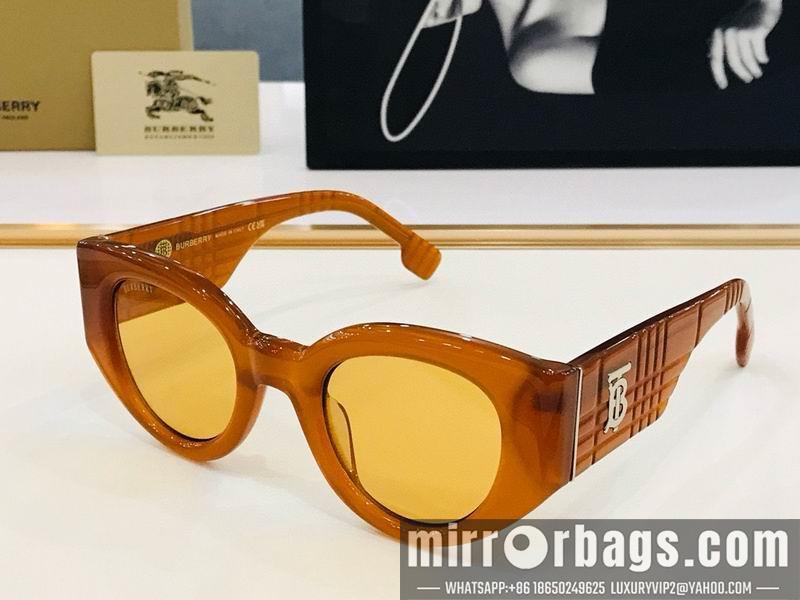 Burberry Glasses smx18