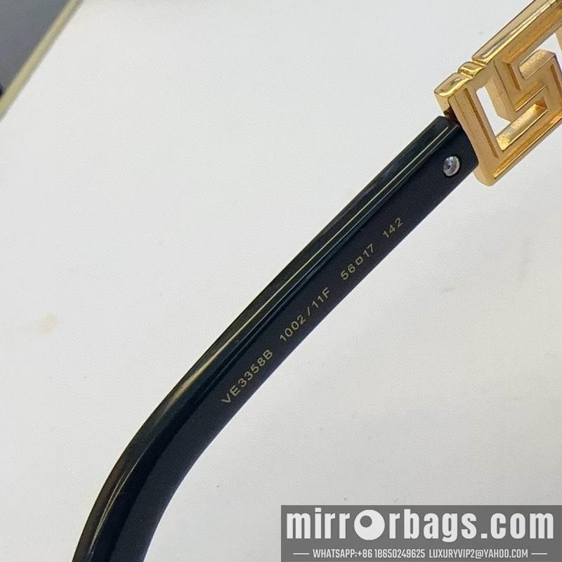 Versace Glaases smx163