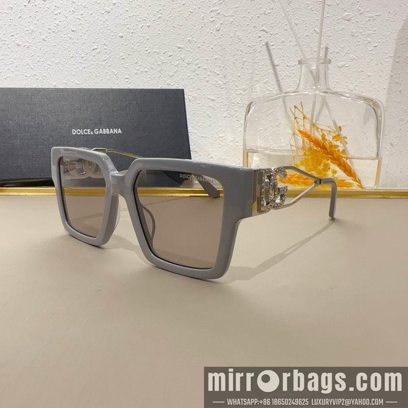 DG Glasses 010208